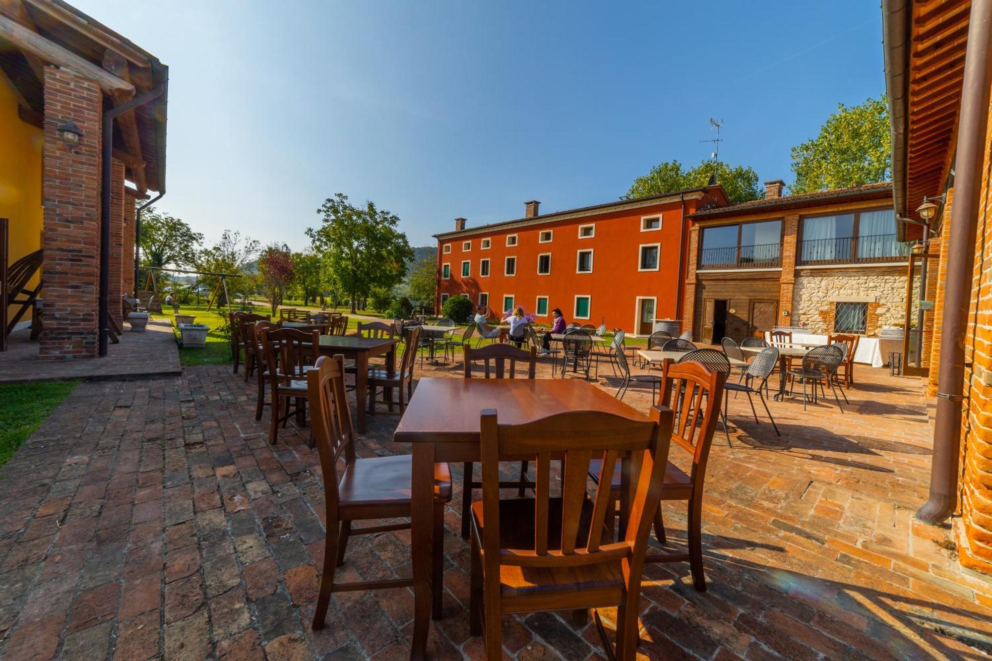 Agriturismo Riva Ratta Montecchio Maggiore Buitenkant foto